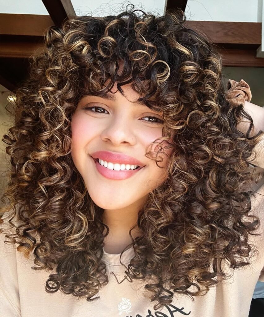 Idées de coloration pour cheveux bouclés